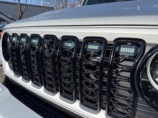 Silver Zynith Clearcoat 2024 Jeep Wrangler High Altitude 4xe