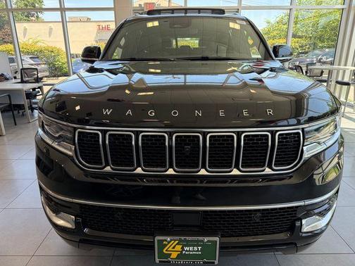 2025 Jeep Wagoneer Base