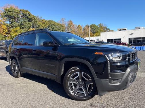 Diamond Black Crystal Pearlcoat 2026 Jeep Cherokee Limited