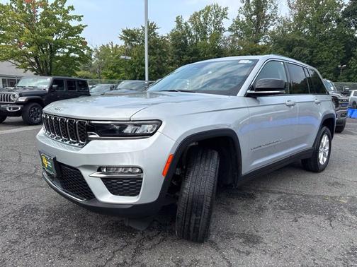 Silver Zynith 2024 Jeep Grand Cherokee Limited