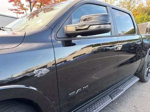 Diamond Black Crystal Pearlcoat 2027 RAM 1500 Laramie