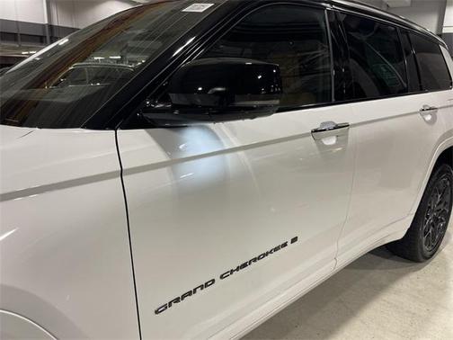2025 Jeep Grand Cherokee L Summit