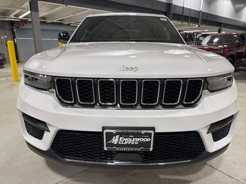 2025 Jeep Grand Cherokee Laredo X