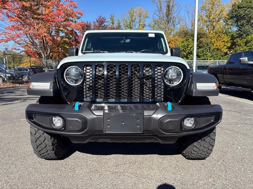 Earl Clearcoat 2023 Jeep Wrangler Willys