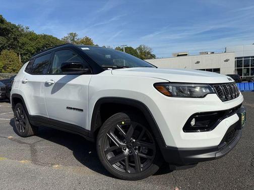 Bright White Clearcoat 2026 Jeep Compass Limited