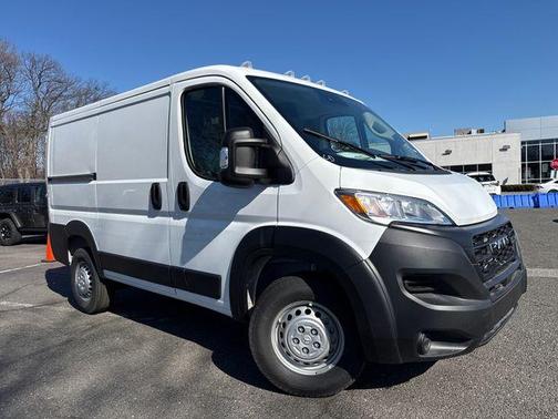 Bright White Clearcoat 2026 RAM ProMaster 1500 Low Roof