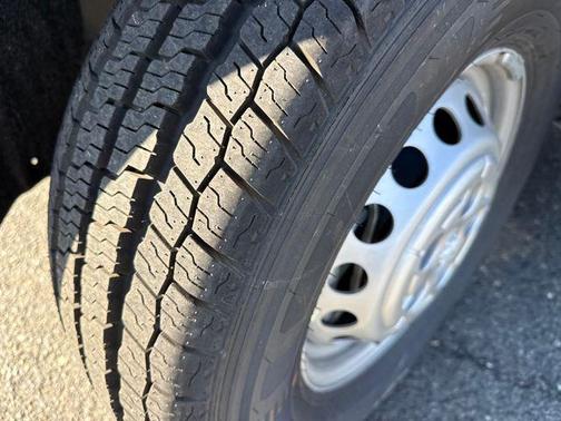 Bright White Clearcoat 2026 RAM ProMaster 1500 Low Roof