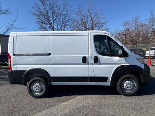 Bright White Clearcoat 2026 RAM ProMaster 1500 Low Roof