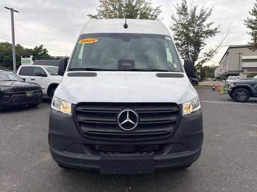 Arctic White 2025 Mercedes-Benz Sprinter 2500 High Roof