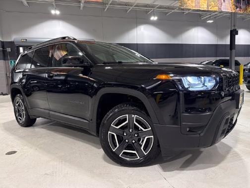Diamond Black Crystal Pearlcoat 2026 Jeep Cherokee Limited
