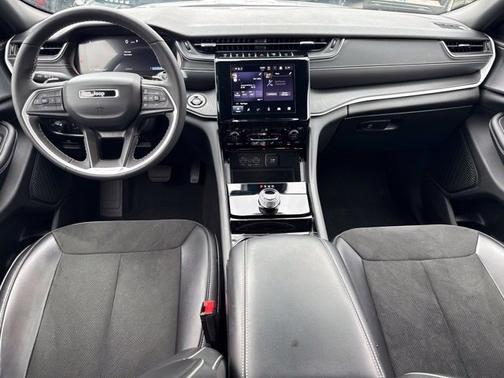 Silver Zynith 2023 Jeep Grand Cherokee Altitude X