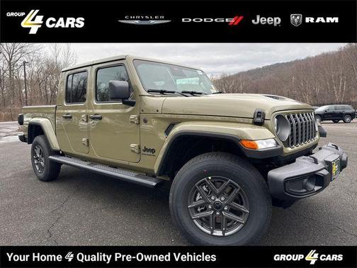 2026 Jeep Gladiator Sport