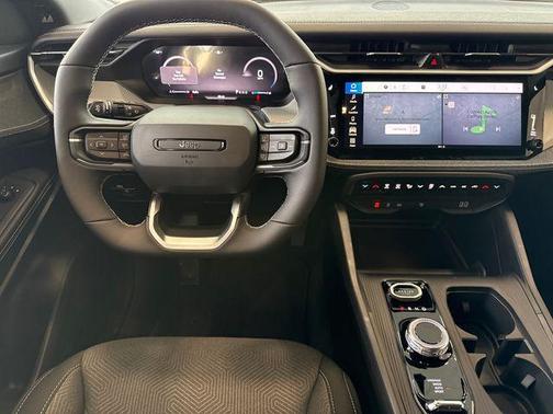 Diamond Black 2026 Jeep Cherokee LAREDO/LIMITED