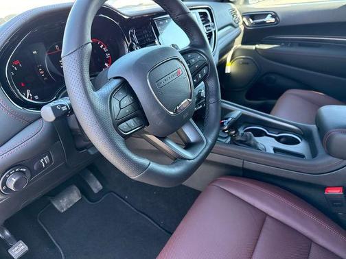 DB Black Crystal Clearcoat 2026 Dodge Durango GT