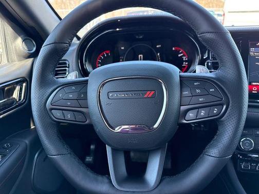 DB Black Crystal Clearcoat 2026 Dodge Durango GT