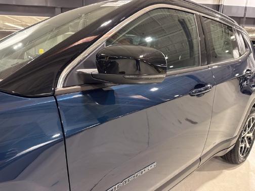 Fathom Blue Pearl Coat 2026 Jeep Compass Limited