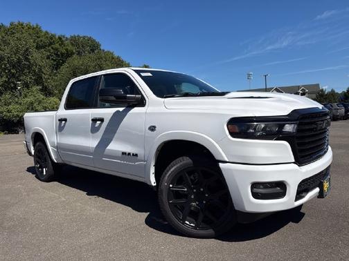 Bright White Clearcoat 2026 RAM 1500 Laramie