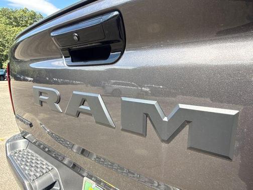 Granite Crystal Clearcoat Metallic 2026 RAM 1500 Big Horn/Lone Star