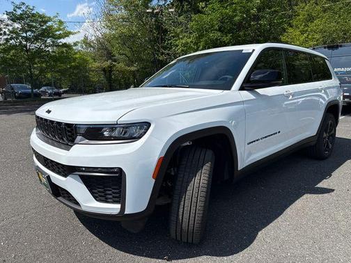 Bright White Clearcoat 2026 Jeep Grand Cherokee L Limited