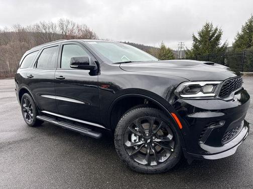 DB Black Crystal Clearcoat 2026 Dodge Durango GT SUV
