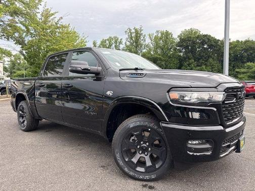 Diamond Black Crystal Pearlcoat 2026 RAM 1500 Big Horn