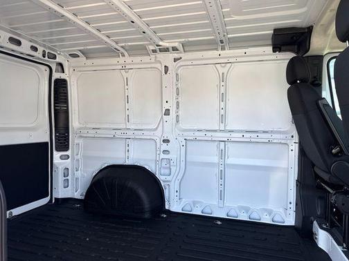 Black Clearcoat 2026 RAM ProMaster 1500 Low Roof