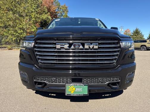 Diamond Black Crystal Pearlcoat 2027 RAM 1500 Laramie