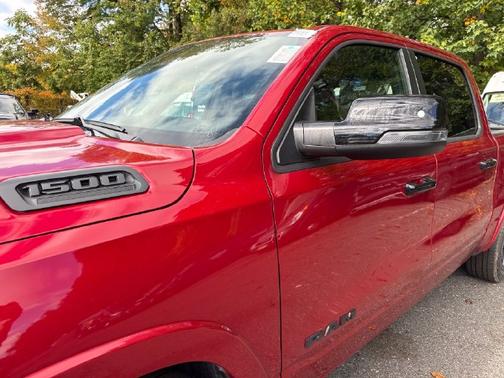 Molten Red Pearlcoat 2026 RAM 1500 Big Horn