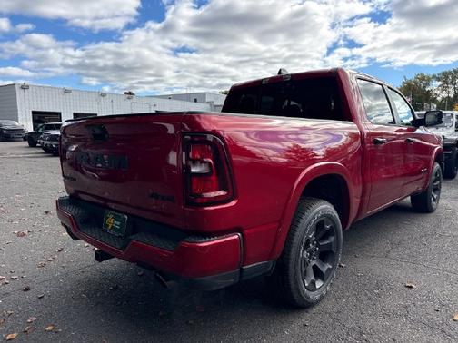 Molten Red Pearlcoat 2026 RAM 1500 Big Horn