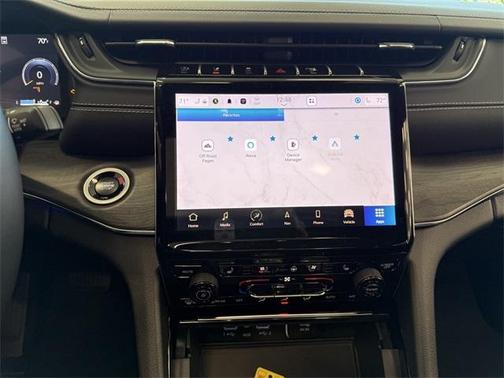 2025 Jeep Grand Cherokee Overland