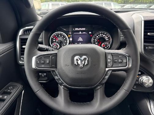 Ivory White Tri-Coat Pearlcoat 2027 RAM 1500 Laramie