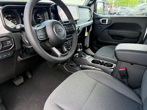 2025 Jeep Wrangler 4xe Sport