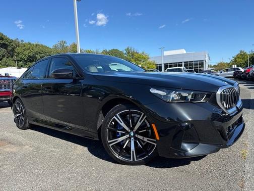 Black Sapphire Metallic 2027 BMW 530 i xDrive