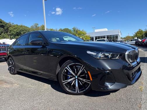 Black Sapphire Metallic 2027 BMW 530 i xDrive