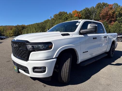 Bright White Clearcoat 2026 RAM 1500 Big Horn