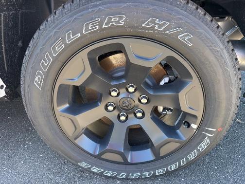Bright White Clearcoat 2026 RAM 1500 Big Horn