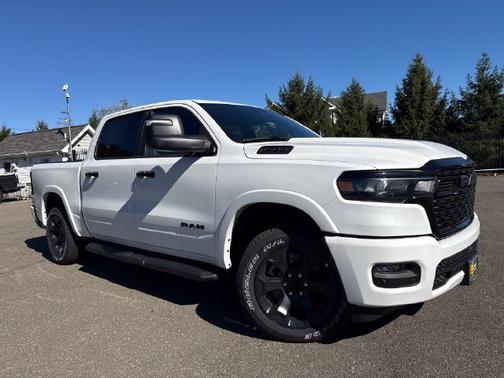 Bright White Clearcoat 2026 RAM 1500 Big Horn