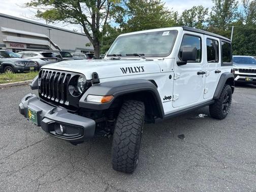 Bright White Clearcoat 2023 Jeep Wrangler Willys