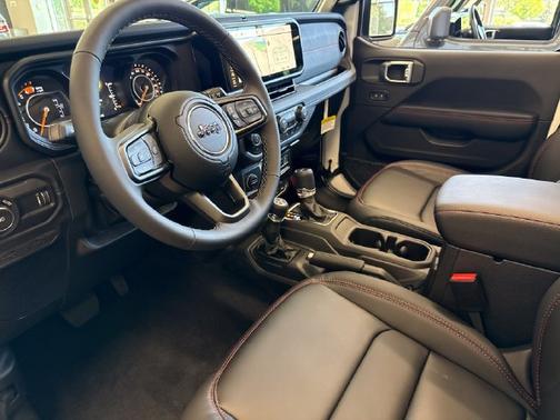 Granite Crystal Metallic Clearcoat 2027 Jeep Wrangler Rubicon X