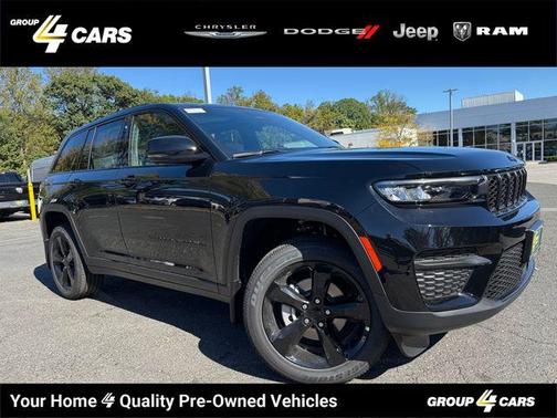 2025 Jeep Grand Cherokee Laredo