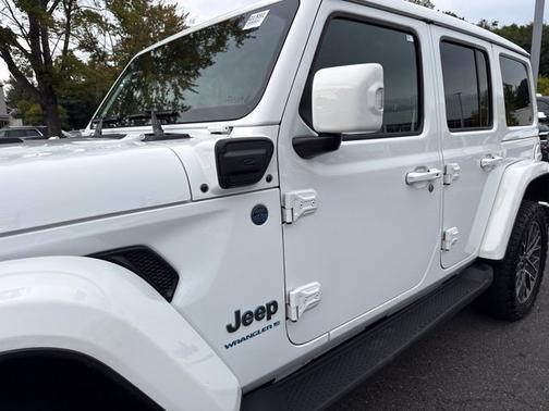 Bright White Clearcoat 2024 Jeep Wrangler High Altitude 4xe