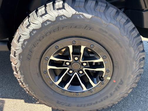 Anvil Clear Coat 2026 Jeep Wrangler Rubicon