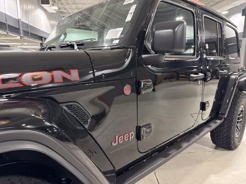 Black Clearcoat 2027 Jeep Wrangler Rubicon X