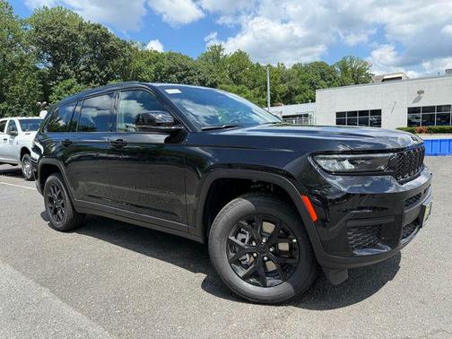 2025 Jeep Grand Cherokee L Laredo