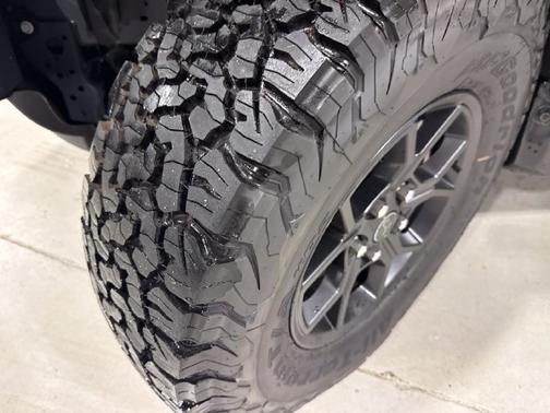Black Clearcoat 2026 Jeep Wrangler Willys