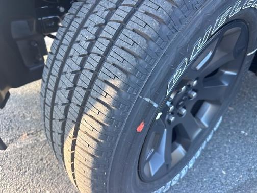 Diamond Black Crystal Pearlcoat 2026 RAM 1500 Big Horn