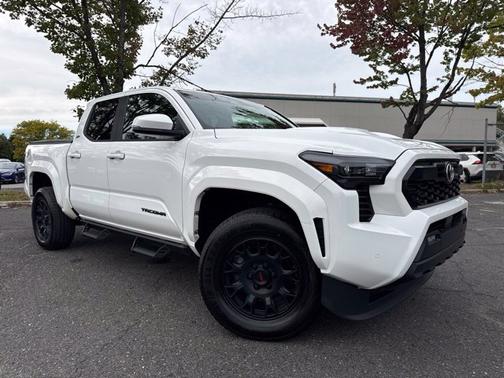 Ice Cap 2024 Toyota Tacoma TRD Sport