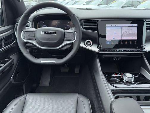 2025 Jeep Wagoneer Base