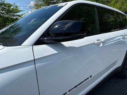 Bright White Clearcoat 2026 Jeep Grand Cherokee L Limited