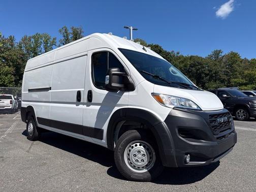 Bright White Clearcoat 2026 RAM ProMaster 2500 High Roof